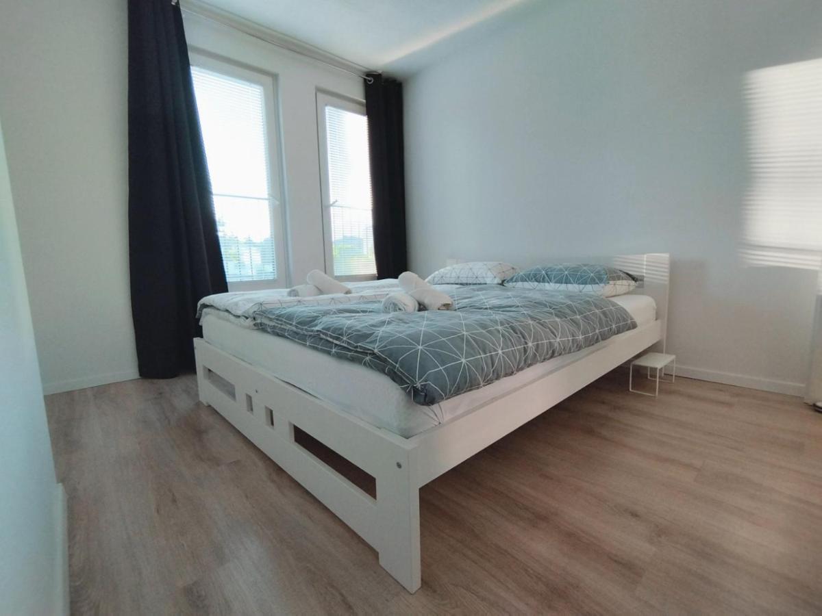 Apartment Sanya #3 Ljubljana Kültér fotó